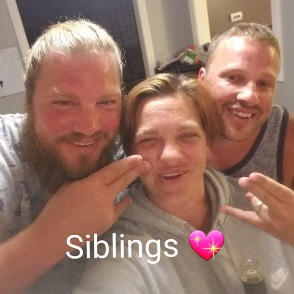 Meet your Posher, Jessica - Picture 1 of 1